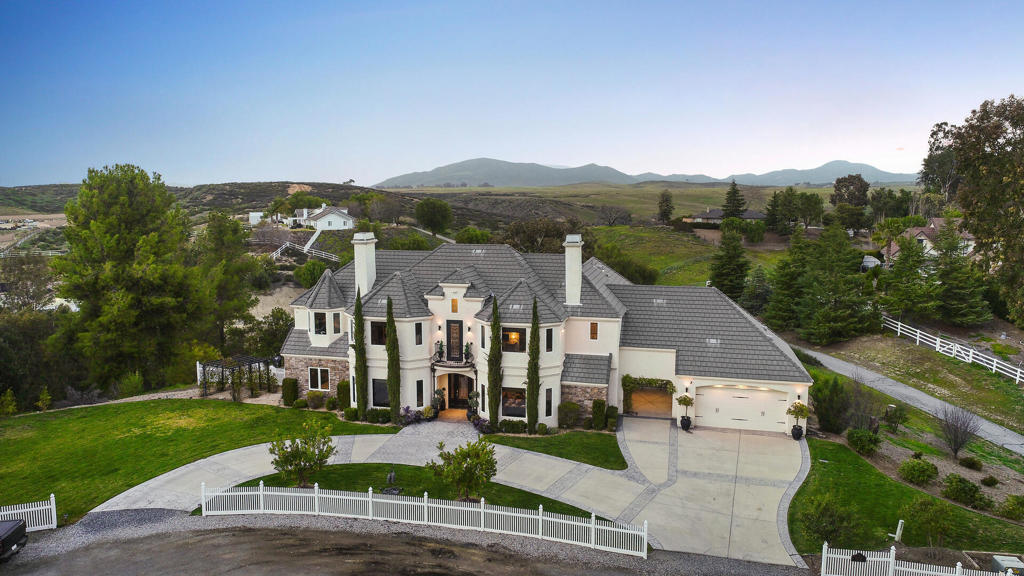 33120 Vino Way