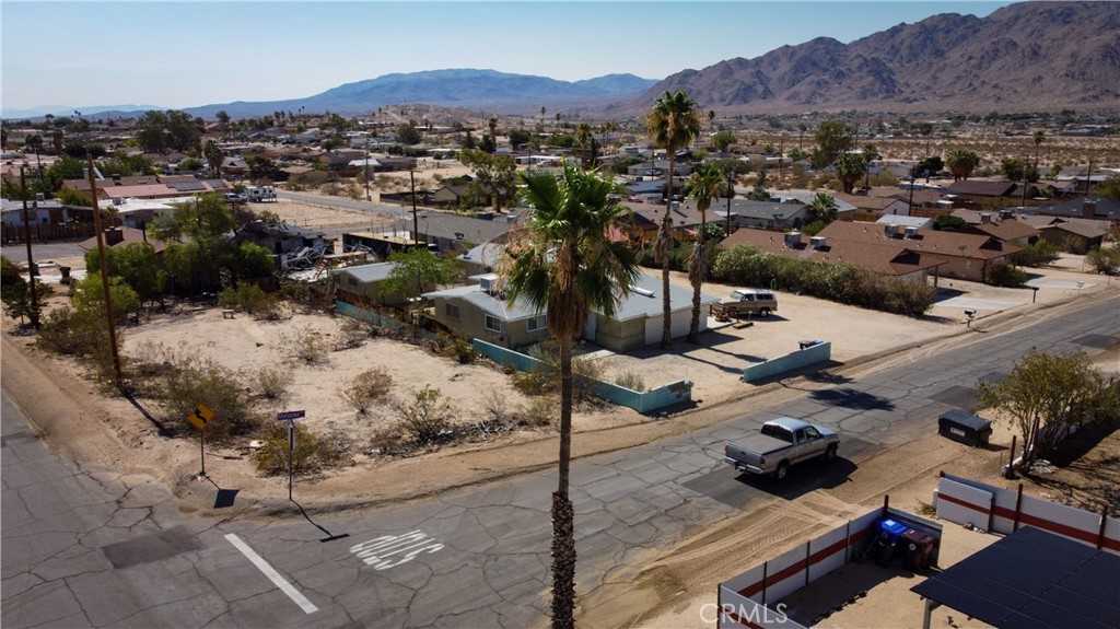 703 Sunnyslope Drive