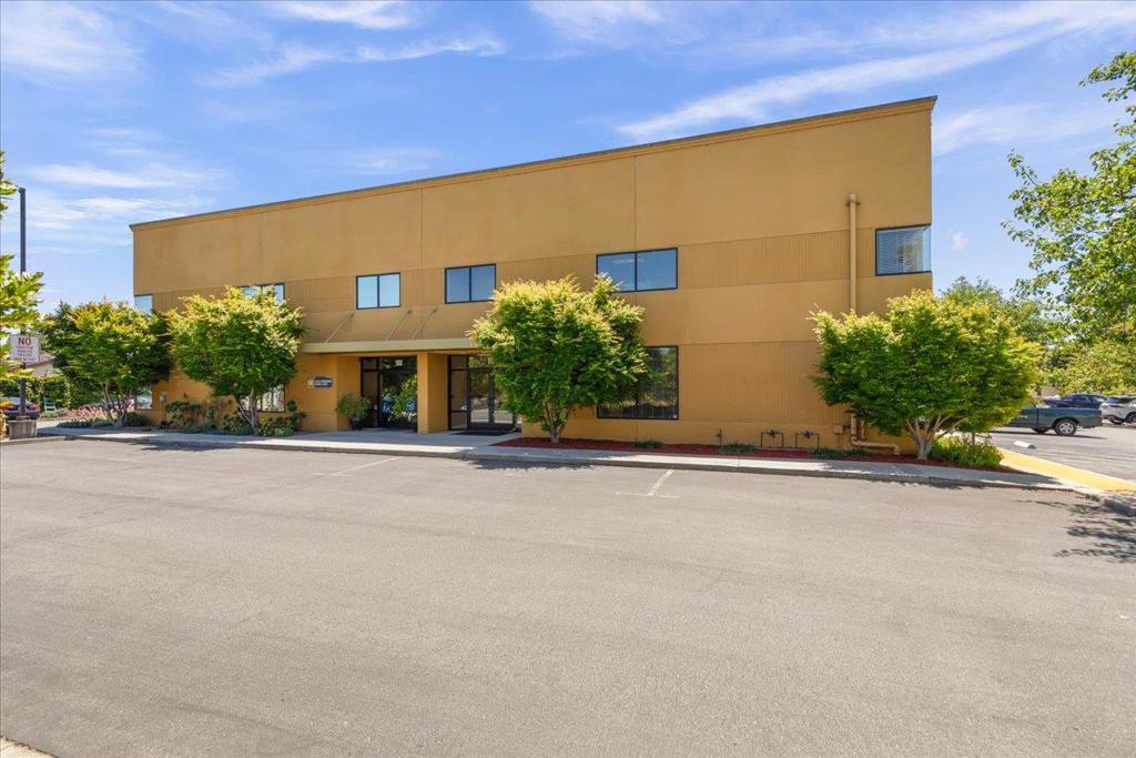 125 Hangar Way 110