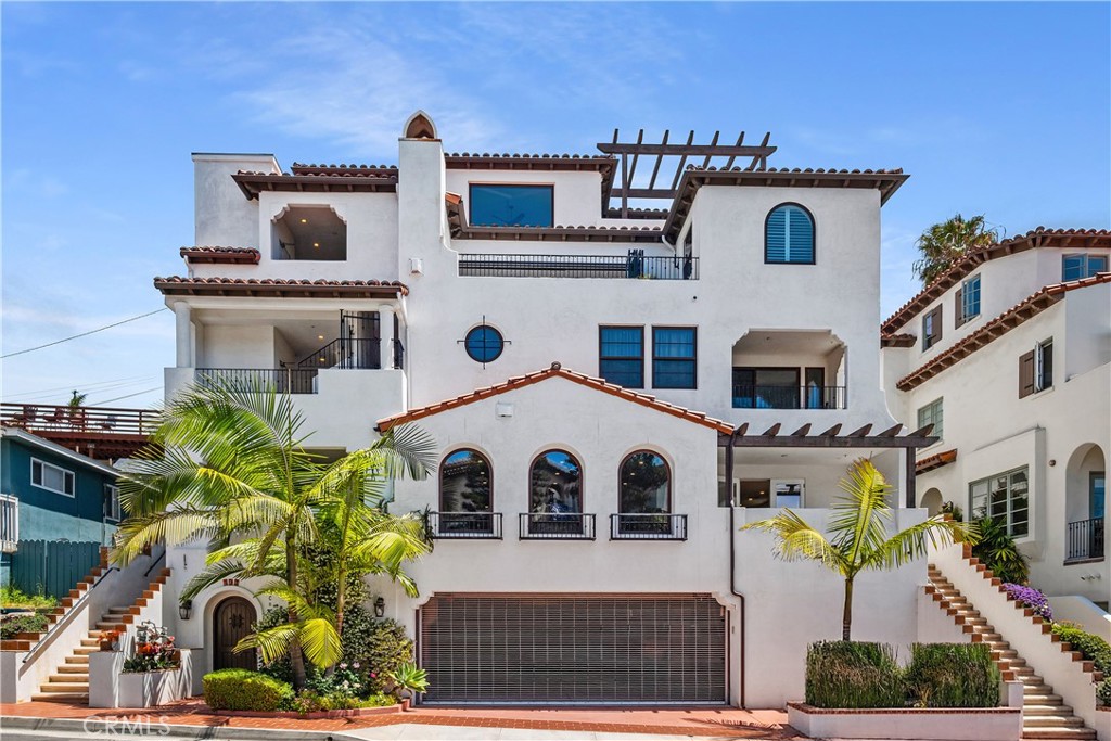 407 Avenida Santa Barbara A