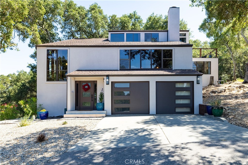 2570 Alturas