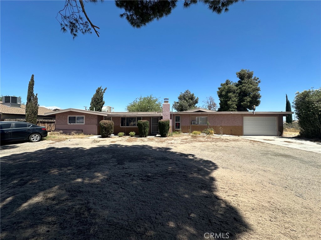 15826 Bear Valley