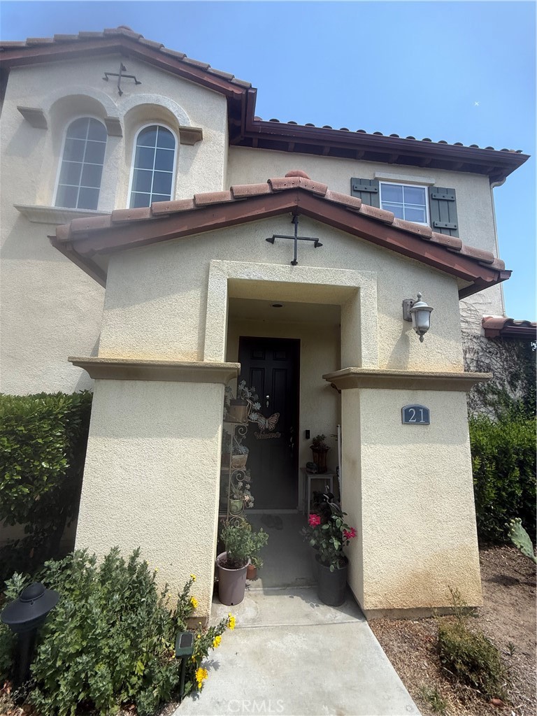 2750 E Oak Hill 21
