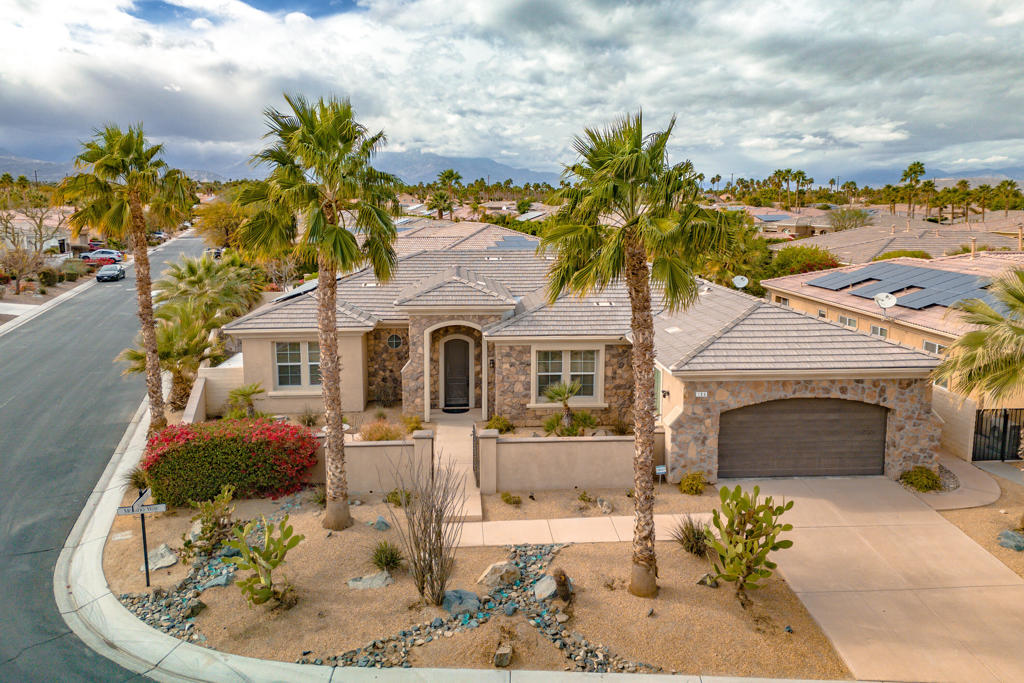 153 Merano Way