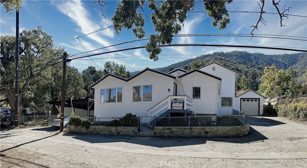 3724 Encino Trail
