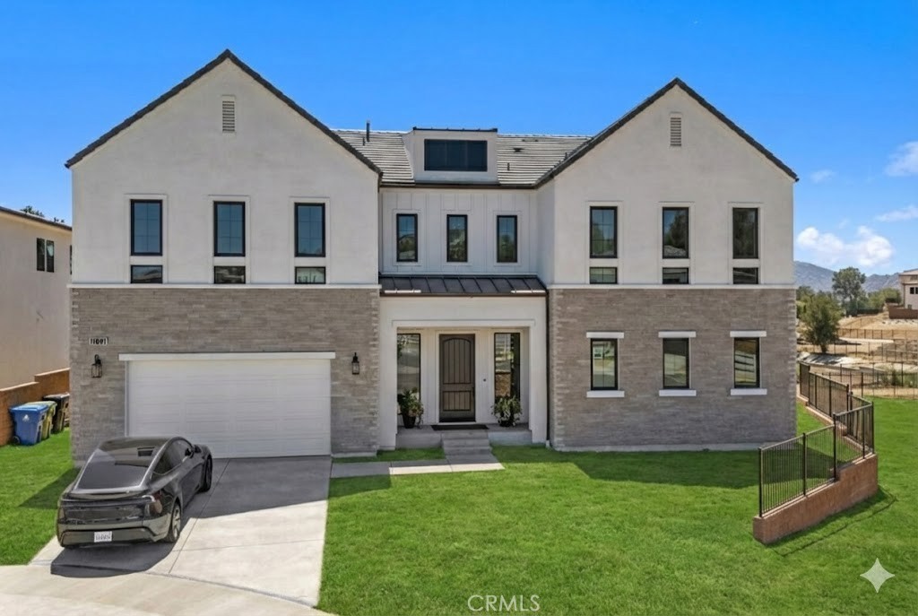 11091 Woodcrest Court