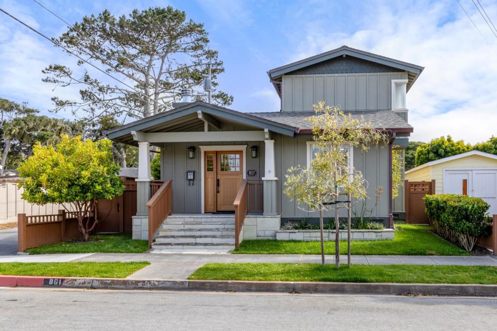 801 Junipero Avenue