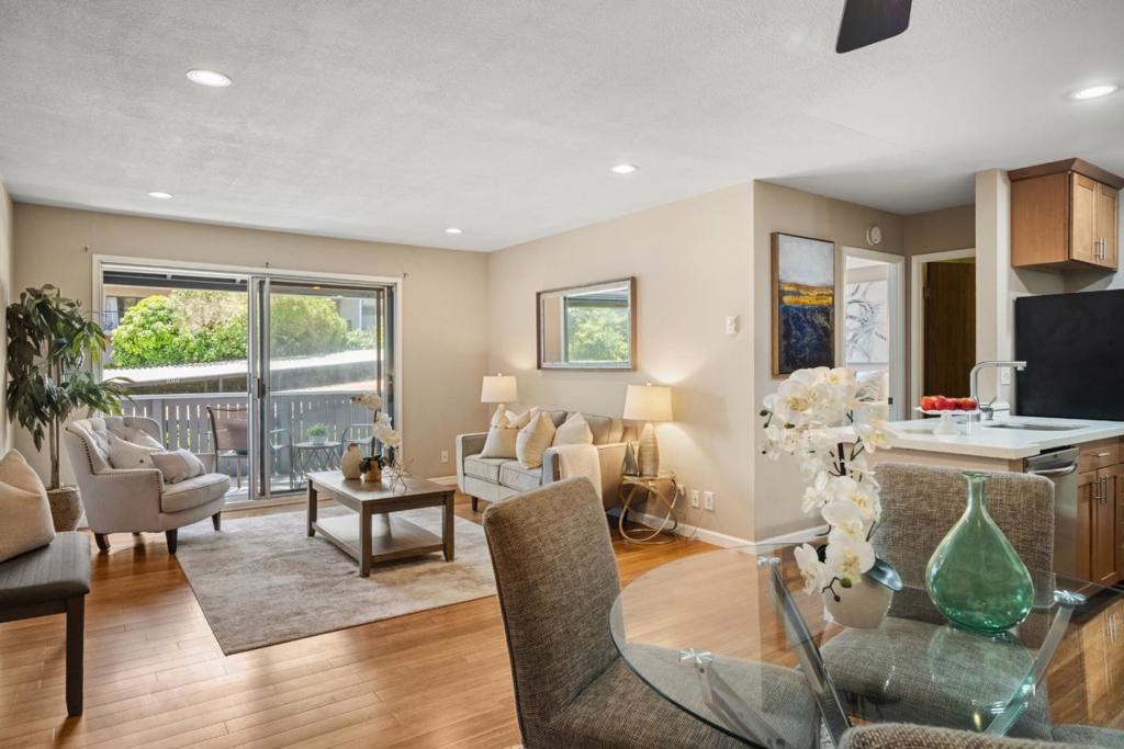 209 Boardwalk Avenue H