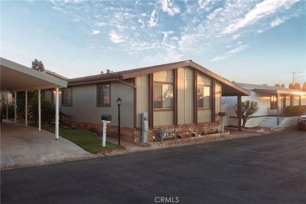 1051 Site 251