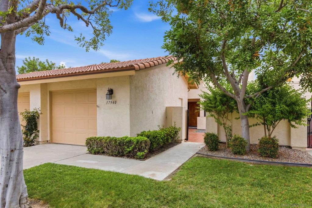 17940 Avenida Alozdra