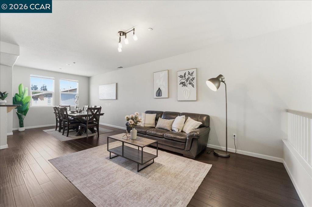 108 Serra Way