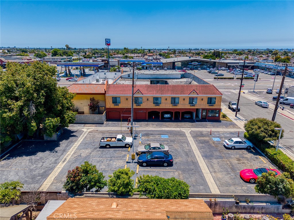 5921 WESTMINSTER BLVD