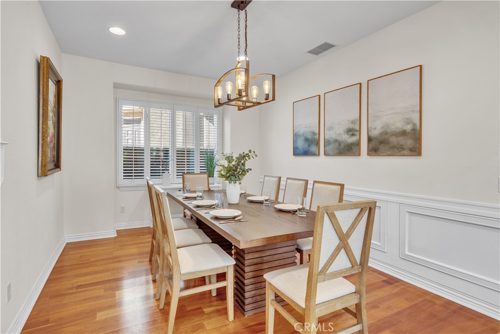 17 Riveroaks