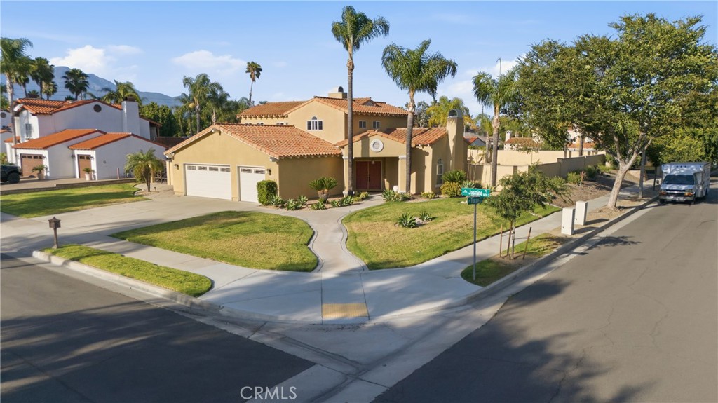 1433 S Jasmine