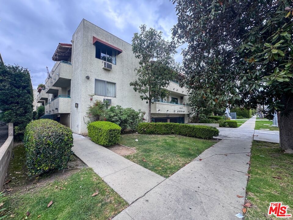 2617 S Sepulveda Boulevard
