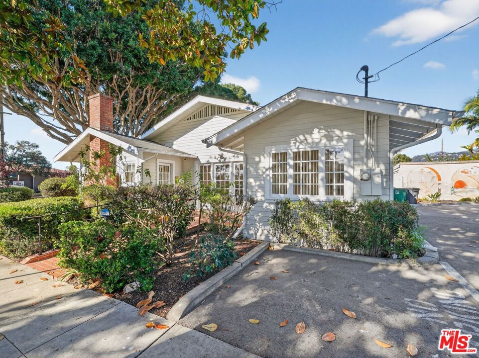 102 N Milpas Street