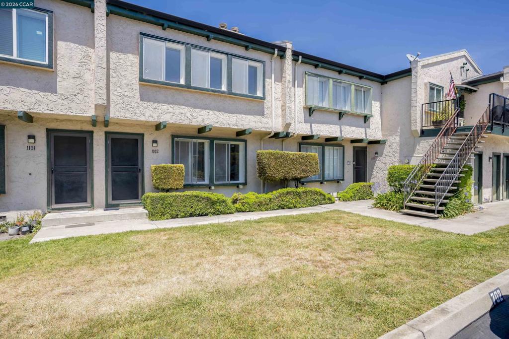 1031 Clyde Ave 1102