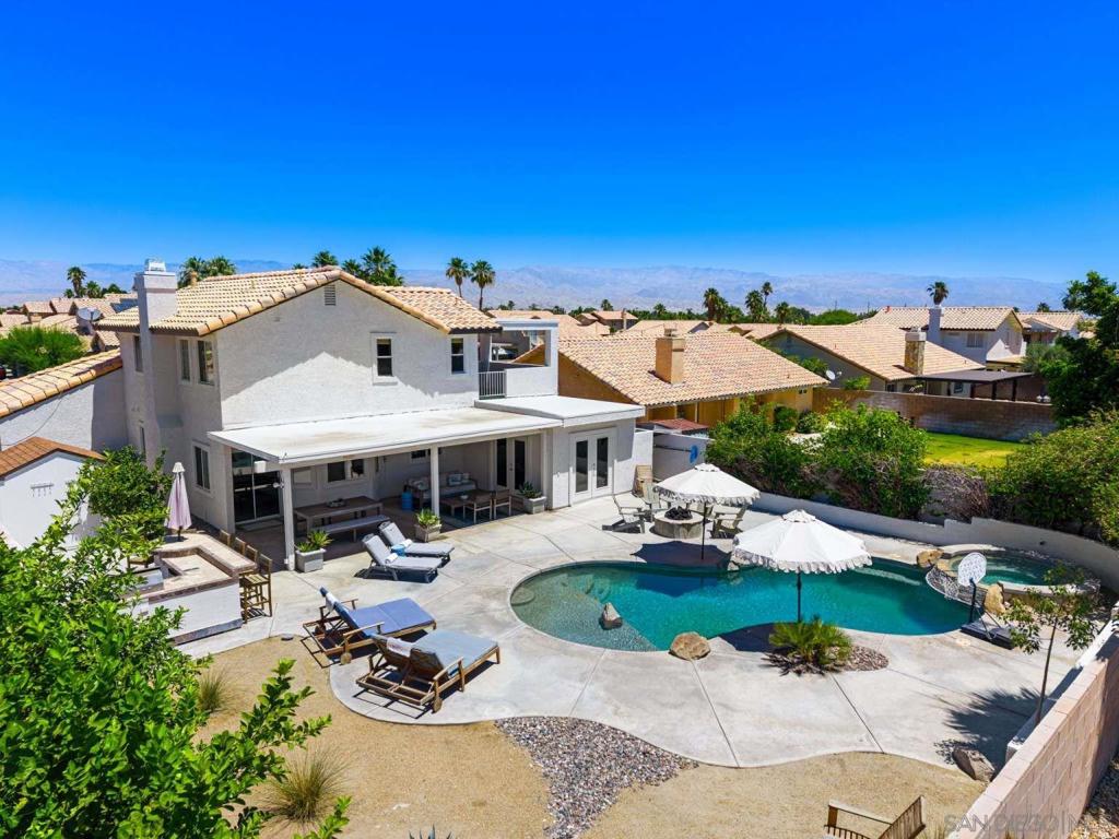 78735 Villeta DR
