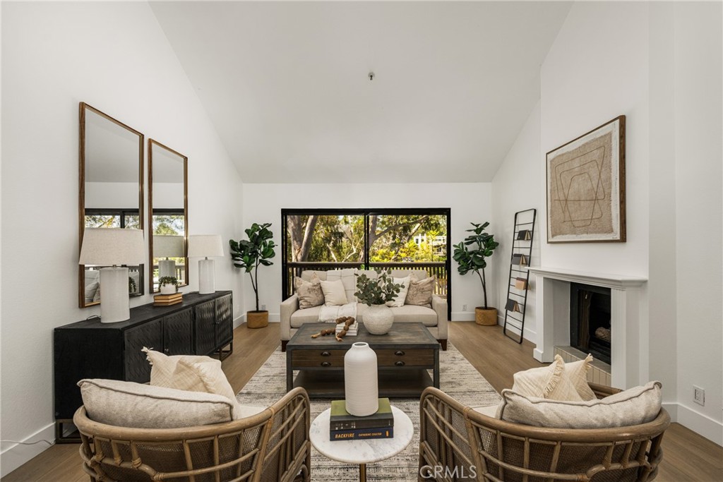 9 Canyon Island Drive