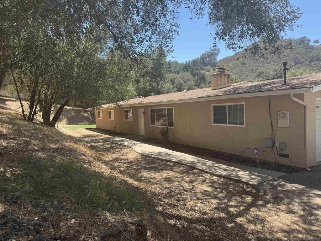 26942 Oakmont Rd