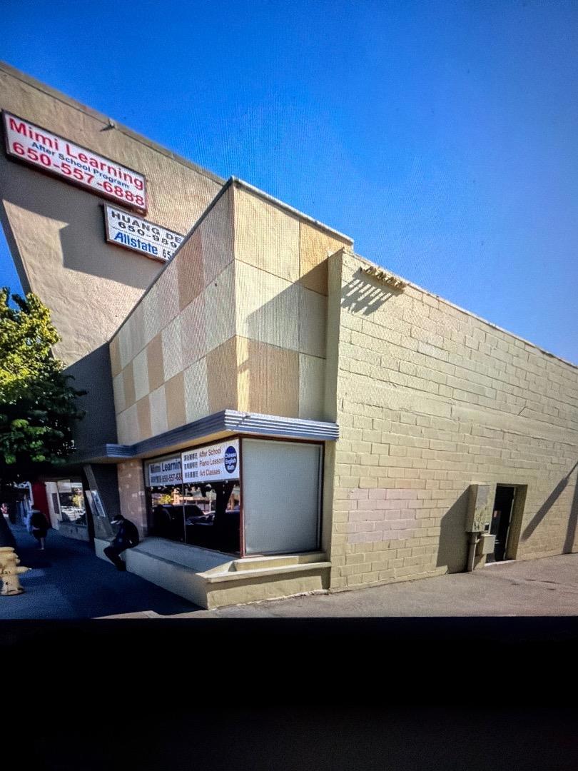 1641 El Camino Real