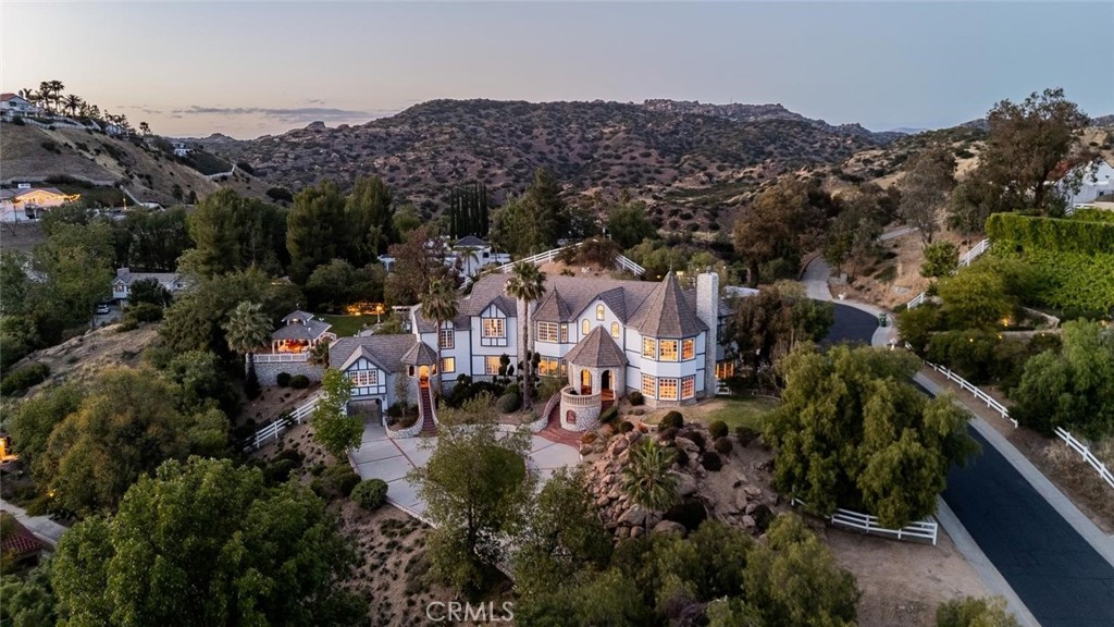 1 Mustang Lane