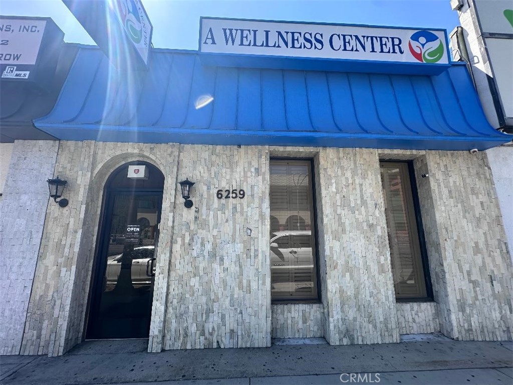 6259 Van Nuys