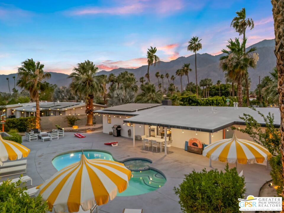 242 Cerritos Drive