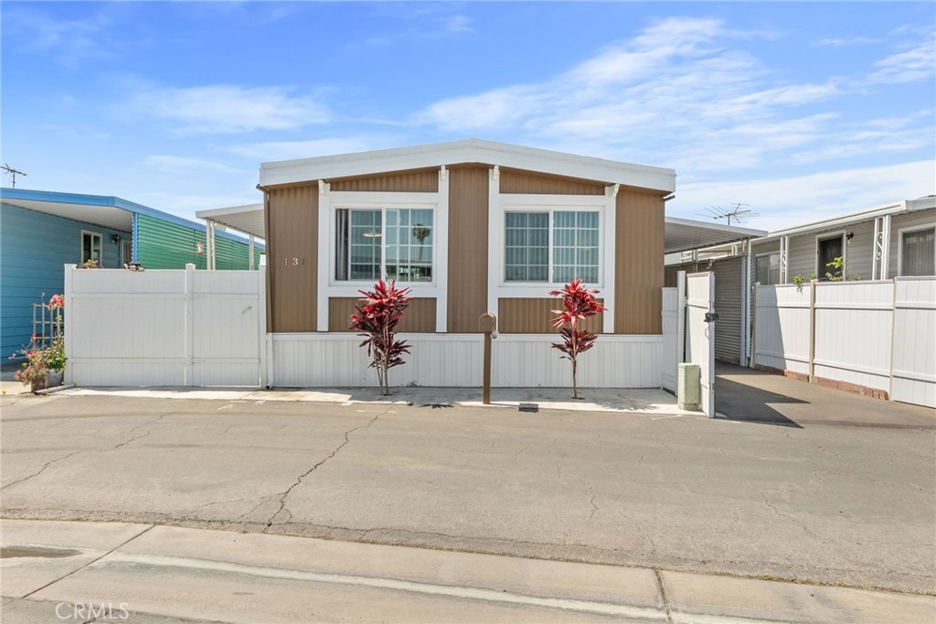 15621 Beach Blvd 131