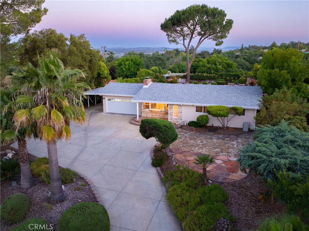 230 Crestline