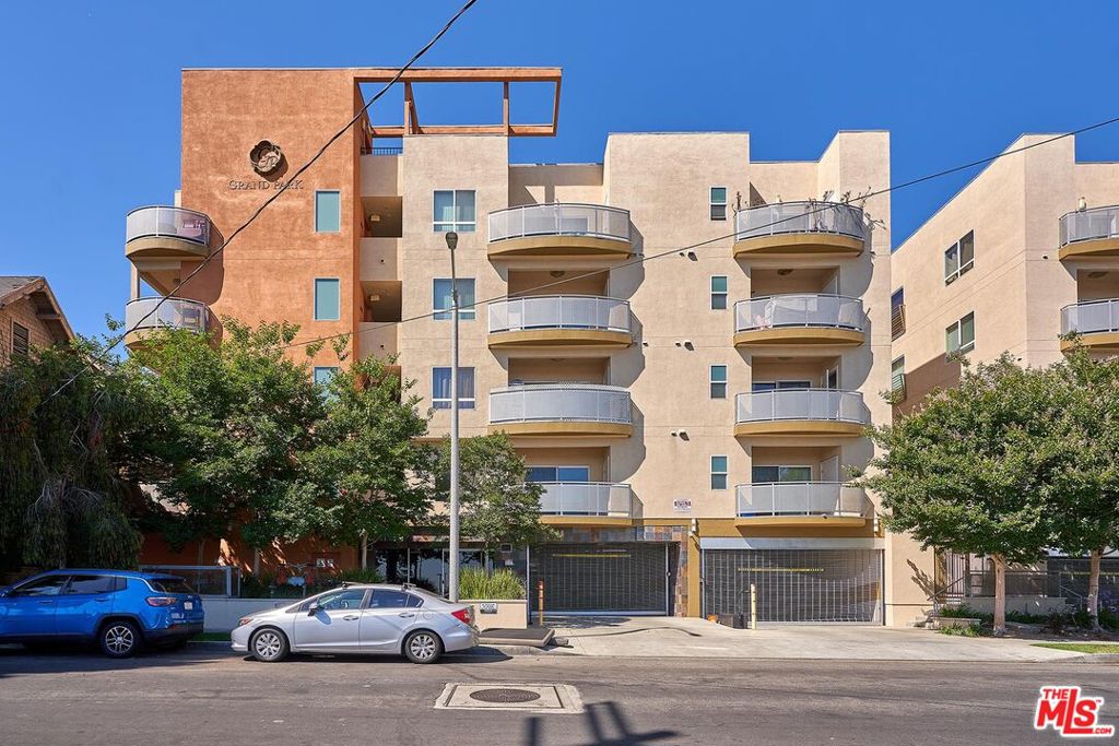 2321 W 10th Street 102