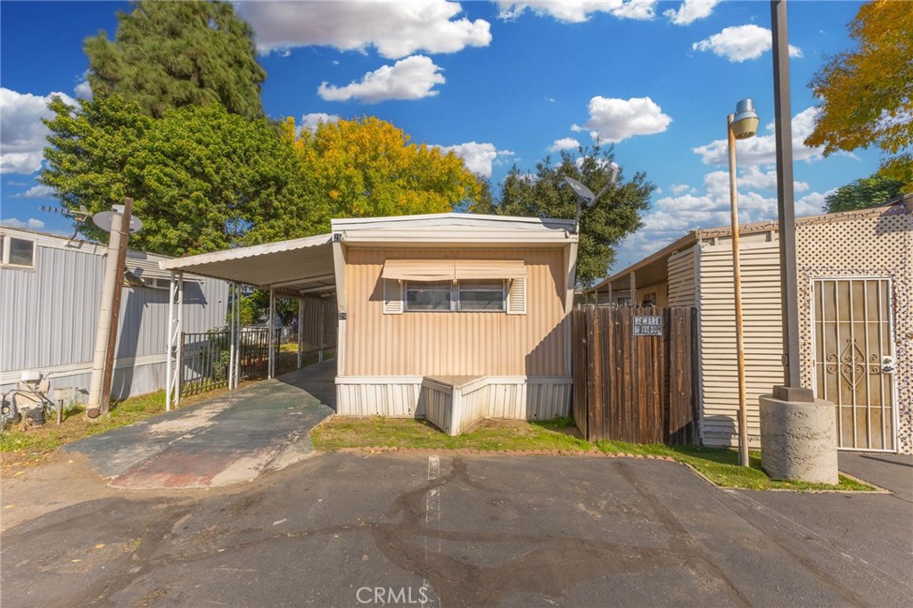 2075 W Rialto #29