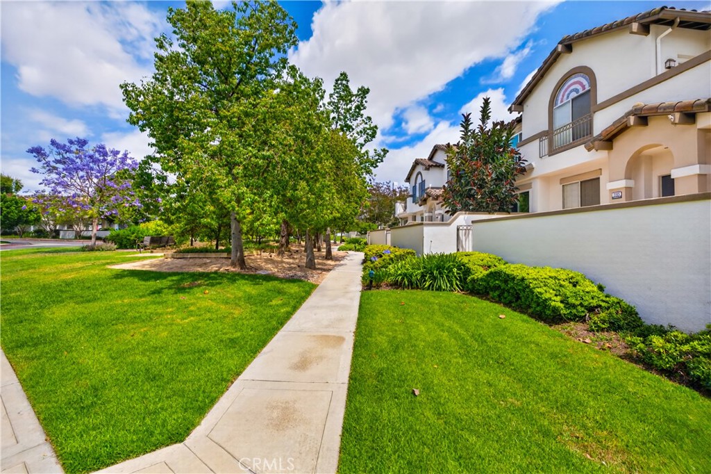 2329 Sunningdale