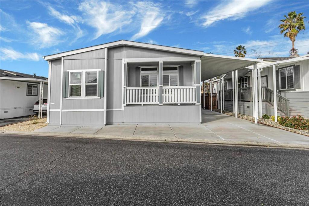 195 Blossom Hill Road 276