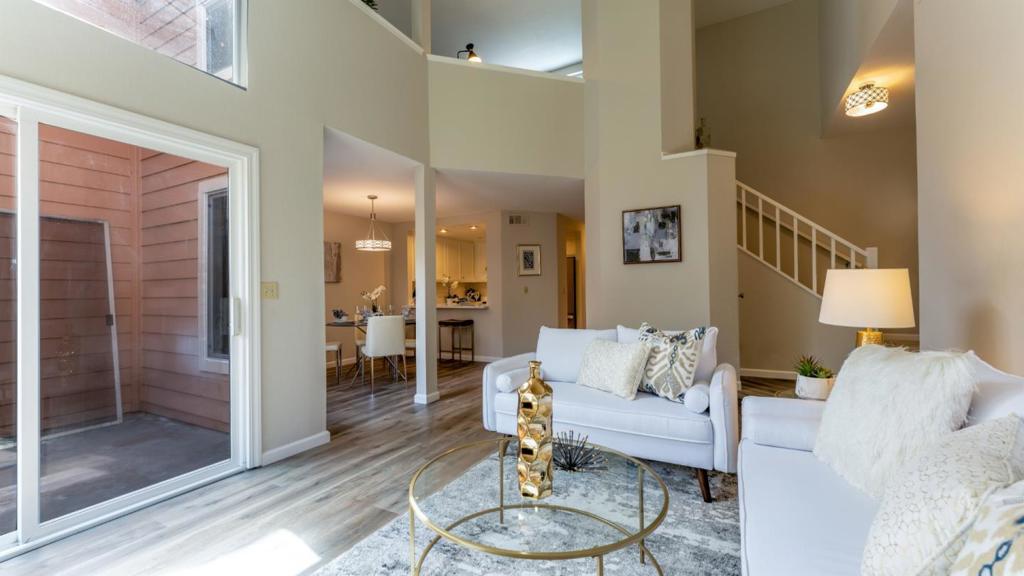 287 Sumba Court