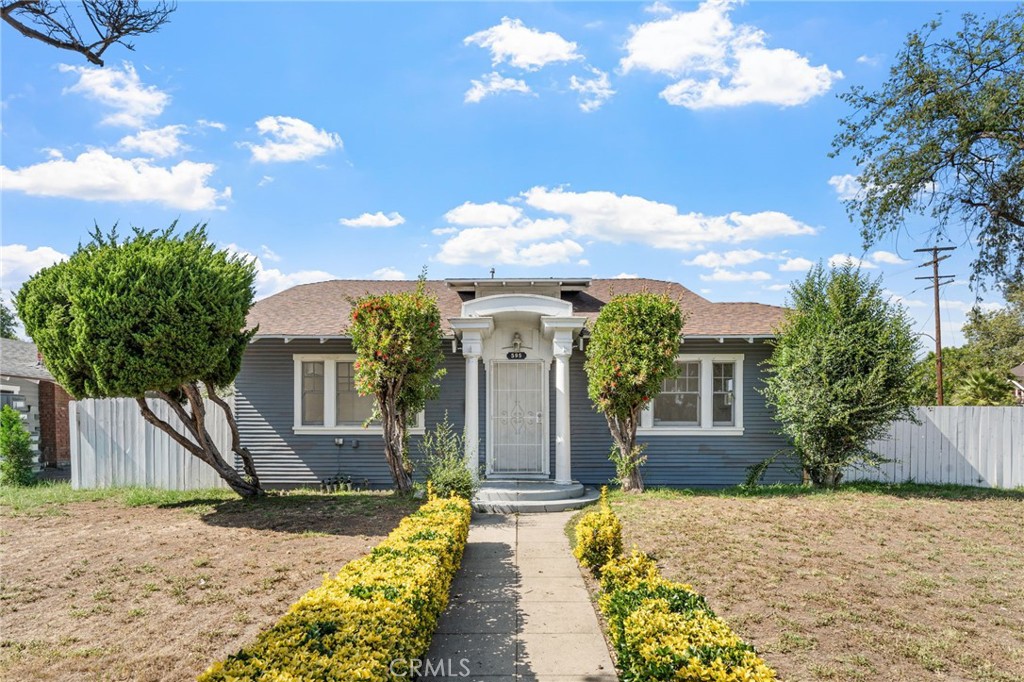 595 E Alvarado