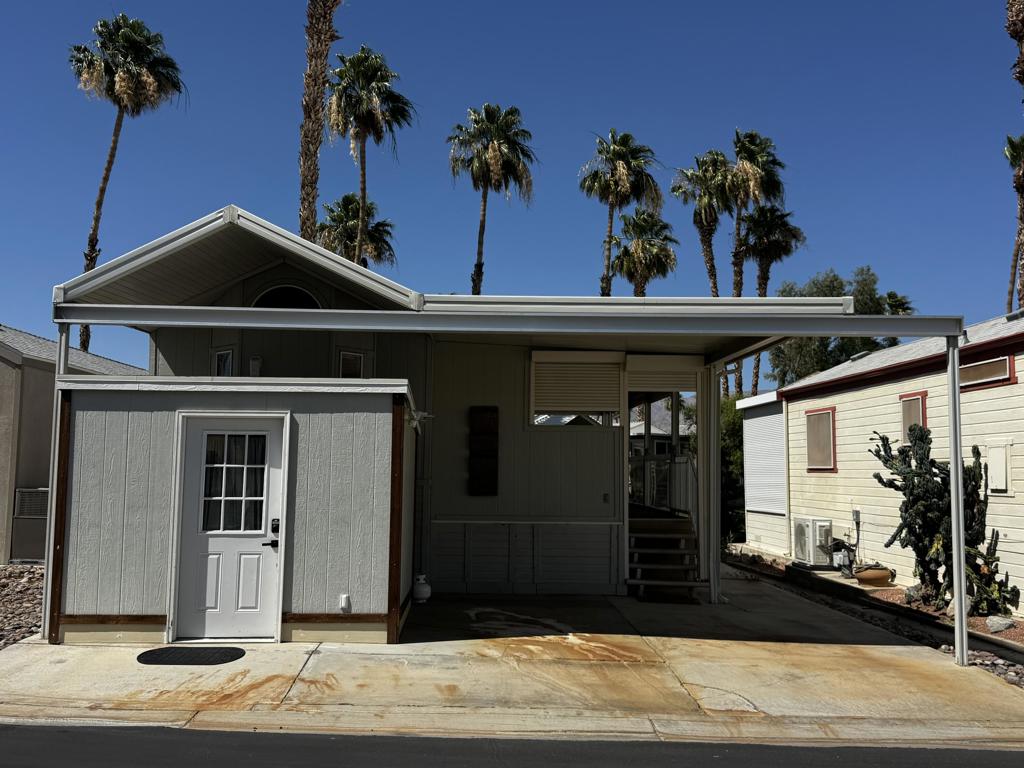 84136 Avenue 44 82