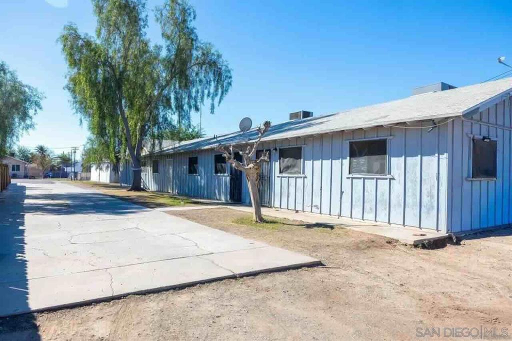 316 W Barbara Street