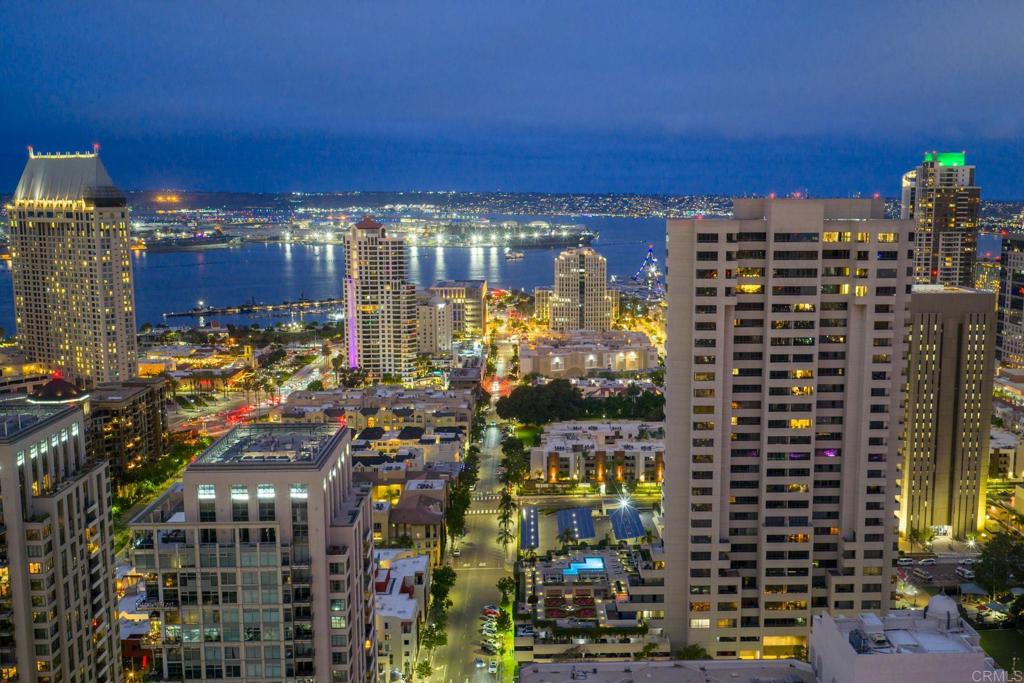 700 Front Street 1102