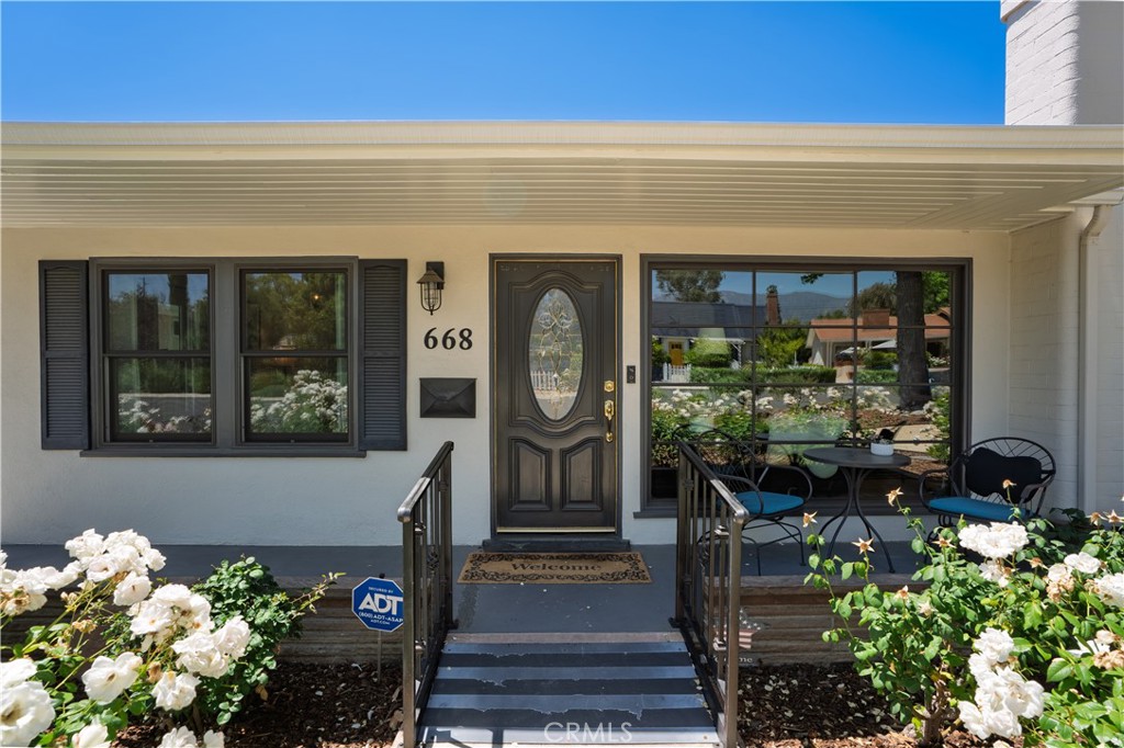 668 W 12th