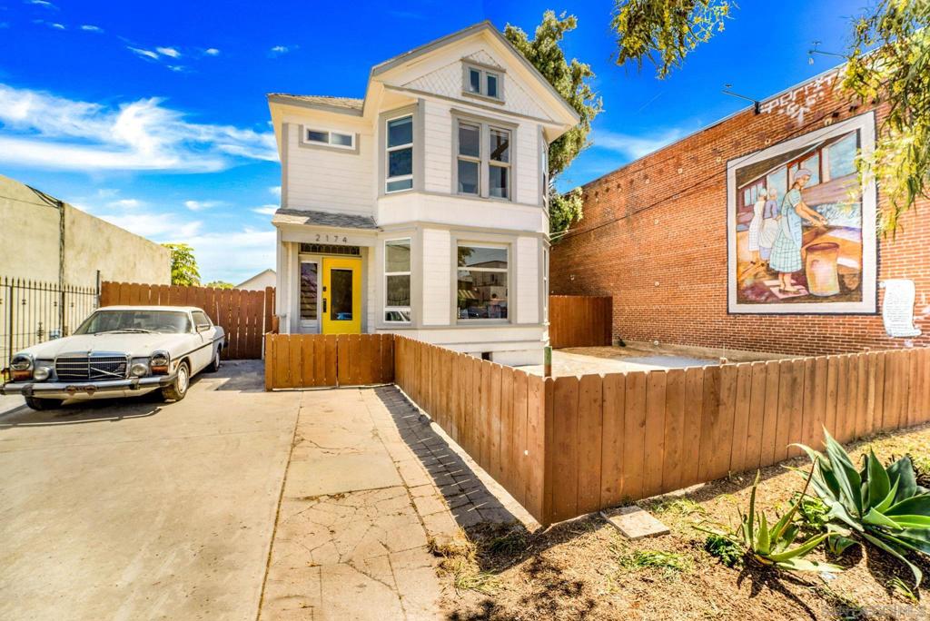 2174 Logan Ave