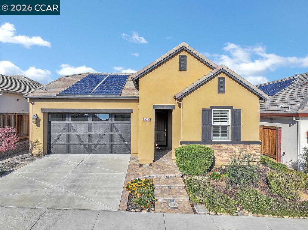 1765 Merlot Cir