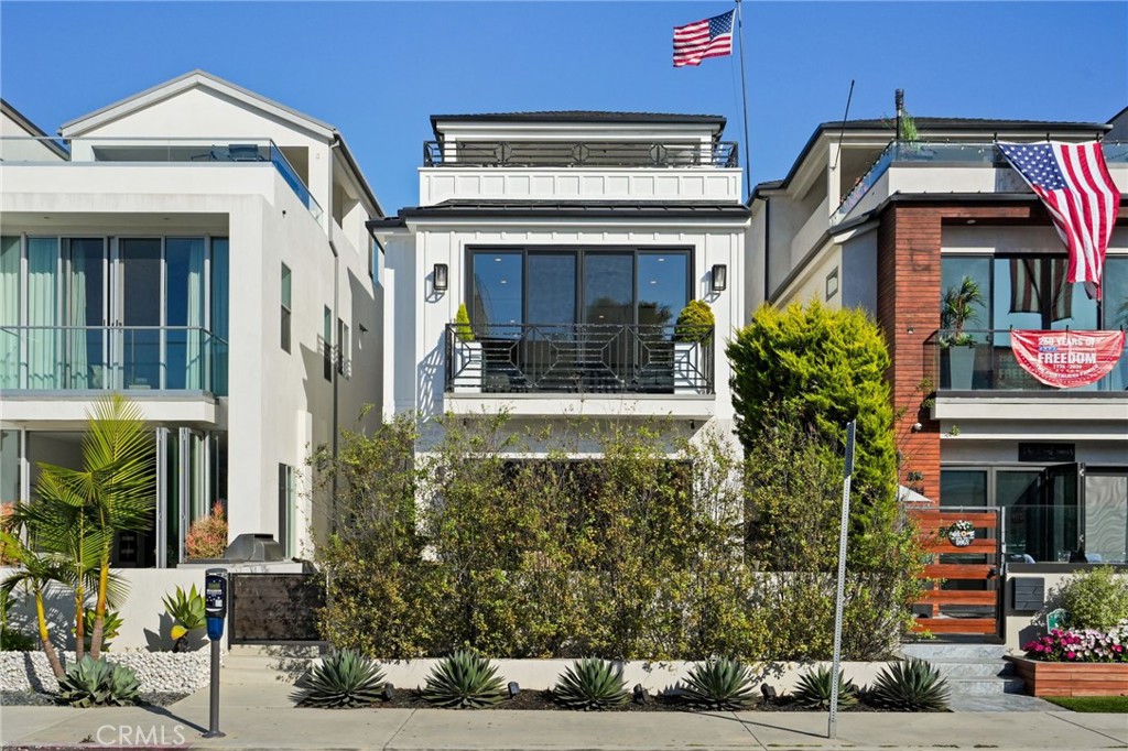 306 3rd Street