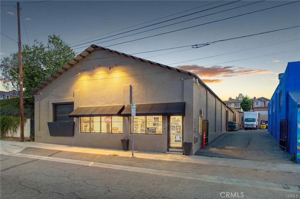 2879 Main