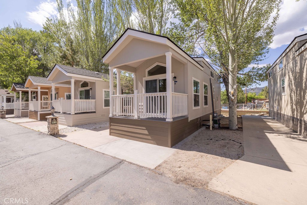 547 Alden Road RV9