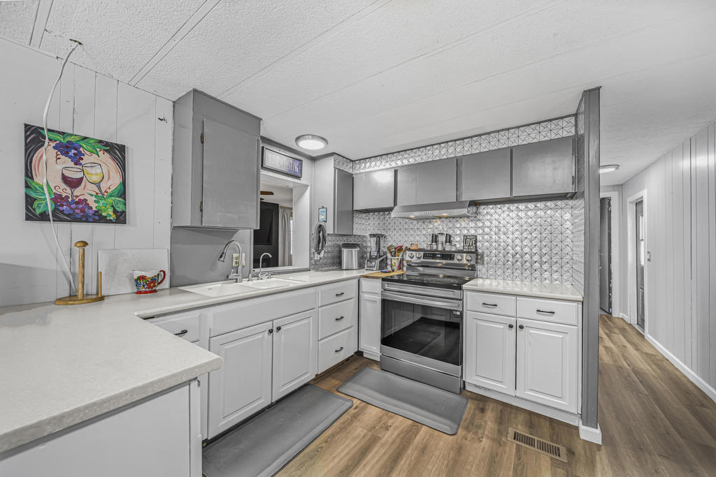 3411 Thermal Place
