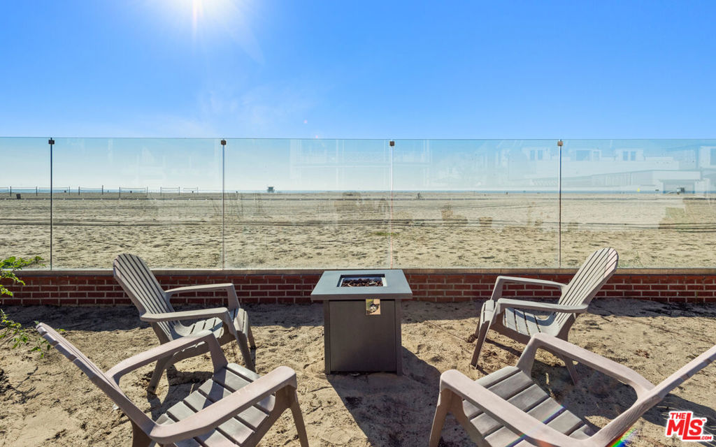 605 N Palisades Beach Road