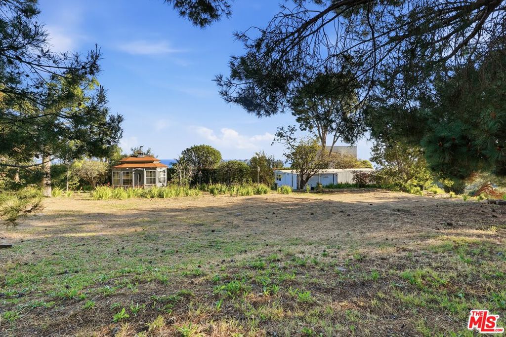 27555 Pacific Coast Highway