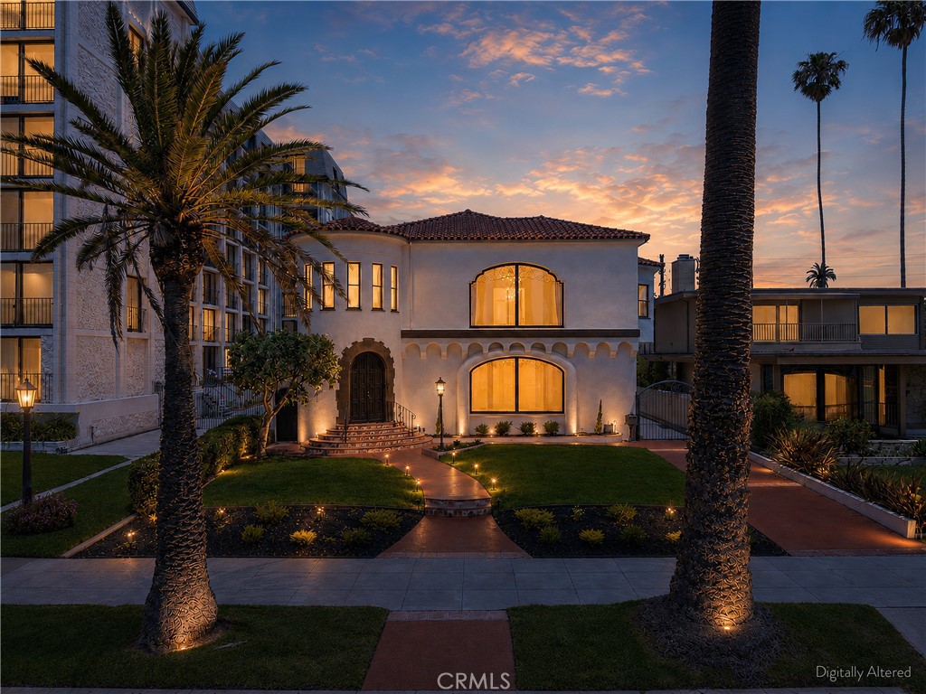 2625 E Ocean Boulevard