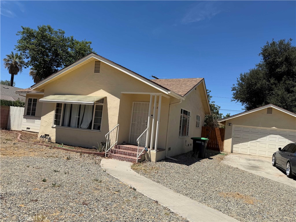 357 S Juanita